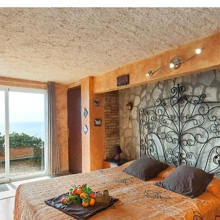 Rapanui Piscina Y Jacuzzi Privados * יורט דה מאר