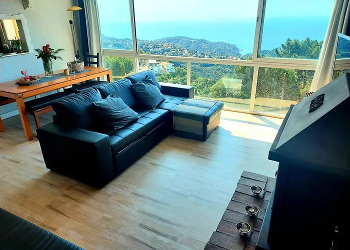 Rapanui Piscina Y Jacuzzi Privados * Lloret de Mar